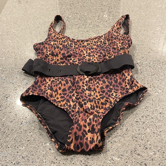 Belted Leopard Print Swimsuit - Picture 3 of 7